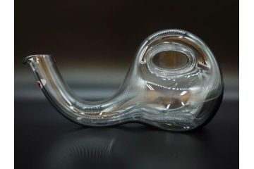未使用品　オーストリア　RIEDEL(リーデル)　エスカルゴ　職人による繊細な技法とデザインが美しいデカンタ(デキャンタ、酒器、箱付き)(R-073039)