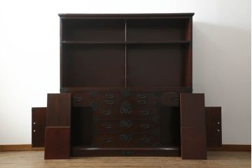 中古　美品　筑後民芸　上質な和の雰囲気を高める茶箪笥(茶棚、戸棚、収納棚、食器棚、整理箪笥、収納箪笥、チェスト、キャビネット、引き出し、和箪笥)(R-073045)
