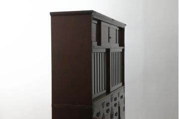中古　美品　筑後民芸　上質な和の雰囲気を高める茶箪笥(茶棚、戸棚、収納棚、食器棚、整理箪笥、収納箪笥、チェスト、キャビネット、引き出し、和箪笥)(R-073045)