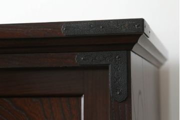 中古　美品　筑後民芸　上質な和の雰囲気を高める茶箪笥(茶棚、戸棚、収納棚、食器棚、整理箪笥、収納箪笥、チェスト、キャビネット、引き出し、和箪笥)(R-073045)
