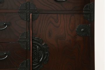 中古　美品　筑後民芸　上質な和の雰囲気を高める茶箪笥(茶棚、戸棚、収納棚、食器棚、整理箪笥、収納箪笥、チェスト、キャビネット、引き出し、和箪笥)(R-073045)