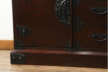 中古　美品　筑後民芸　上質な和の雰囲気を高める茶箪笥(茶棚、戸棚、収納棚、食器棚、整理箪笥、収納箪笥、チェスト、キャビネット、引き出し、和箪笥)(R-073045)