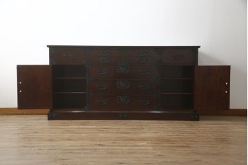 中古　美品　筑後民芸　天板リメイク　上質な和の雰囲気を高めるサイドボード(戸棚、収納箪笥、整理箪笥、サイドチェスト、引き出し、和箪笥)(R-073047)