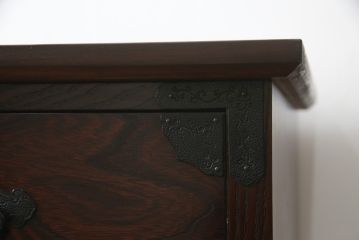中古　美品　筑後民芸　天板リメイク　上質な和の雰囲気を高めるサイドボード(戸棚、収納箪笥、整理箪笥、サイドチェスト、引き出し、和箪笥)(R-073047)