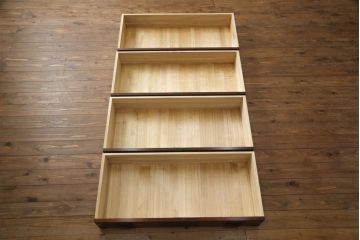中古　美品　仙台民芸箪笥(仙台箪笥)　欅産業　凝ったつくりの大振りの金具が目を惹く仙台箪笥サイドボード(サイドチェスト、ローチェスト、収納箪笥、衣装箪笥、引き出し)(R-073049)
