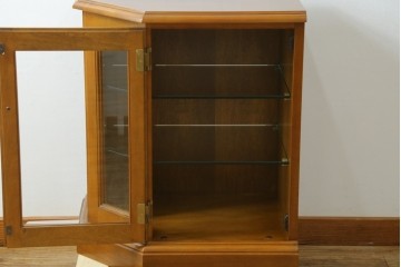 中古　美品　希少な絶版品!!　カリモク　domani(ドマーニ)　PROCEED(プロシード)コレクション　品のある佇まいでお部屋を引き立てるサイドキャビネット　(R-073052)