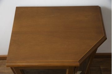中古　美品　希少な絶版品!!　カリモク　domani(ドマーニ)　PROCEED(プロシード)コレクション　品のある佇まいでお部屋を引き立てるサイドキャビネット(飾り棚、収納棚)(R-073053)
