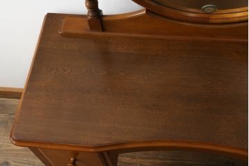 中古　美品　横浜ダニエル(daniel)　A-402　ラウンド型の鏡が印象的な上品な佇まいのドレッサー(鏡台、ミラー、化粧台)(R-073084)