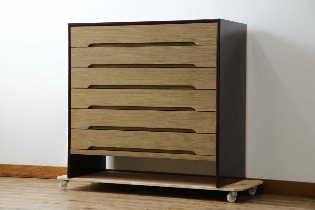 中古　美品　伝統工芸品　箪笥の松本　100巾チェスト　6重　脚付きでモダンな加茂総桐箪笥　定価約44万円　(R-073086)