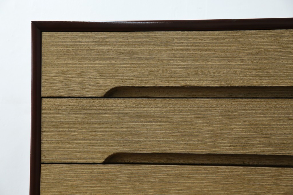 中古　美品　伝統工芸品　箪笥の松本　100巾チェスト　6重　脚付きでモダンな加茂総桐箪笥　定価約44万円　(R-073086)