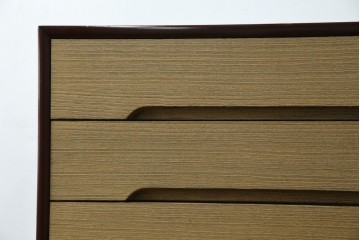 中古　美品　伝統工芸品　箪笥の松本　100巾チェスト　6重　脚付きでモダンな加茂総桐箪笥　定価約44万円　(R-073086)