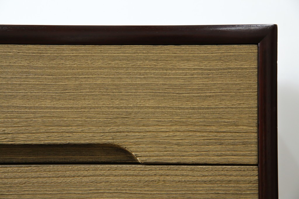 中古　美品　伝統工芸品　箪笥の松本　100巾チェスト　6重　脚付きでモダンな加茂総桐箪笥　定価約44万円　(R-073086)