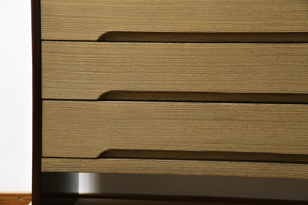 中古　美品　伝統工芸品　箪笥の松本　100巾チェスト　6重　脚付きでモダンな加茂総桐箪笥　定価約44万円　(R-073086)