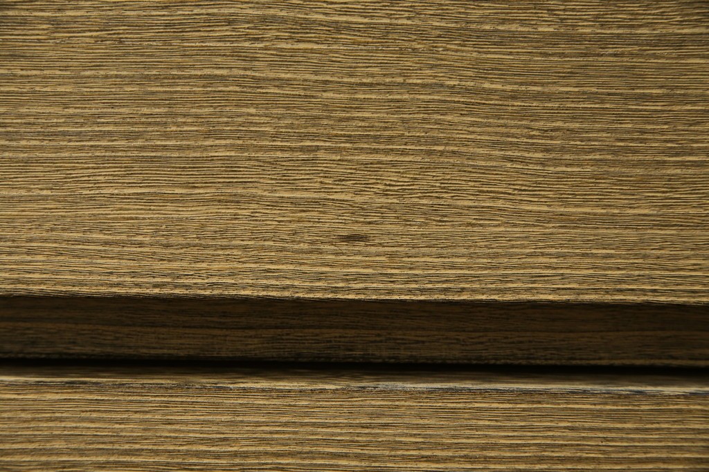 中古　美品　伝統工芸品　箪笥の松本　100巾チェスト　6重　脚付きでモダンな加茂総桐箪笥　定価約44万円　(R-073086)