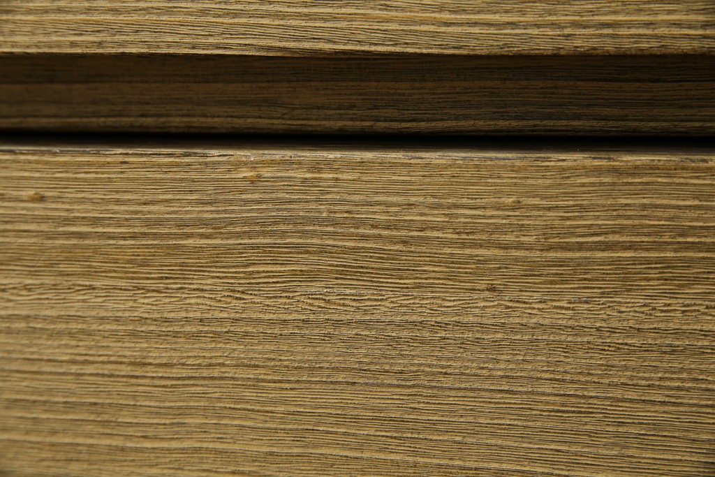 中古　美品　伝統工芸品　箪笥の松本　100巾チェスト　6重　脚付きでモダンな加茂総桐箪笥　定価約44万円　(R-073086)