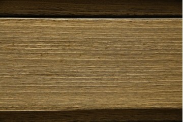 中古　美品　伝統工芸品　箪笥の松本　100巾チェスト　6重　脚付きでモダンな加茂総桐箪笥　定価約44万円　(R-073086)