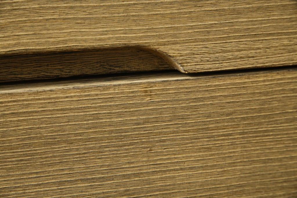 中古　美品　伝統工芸品　箪笥の松本　100巾チェスト　6重　脚付きでモダンな加茂総桐箪笥　定価約44万円　(R-073086)