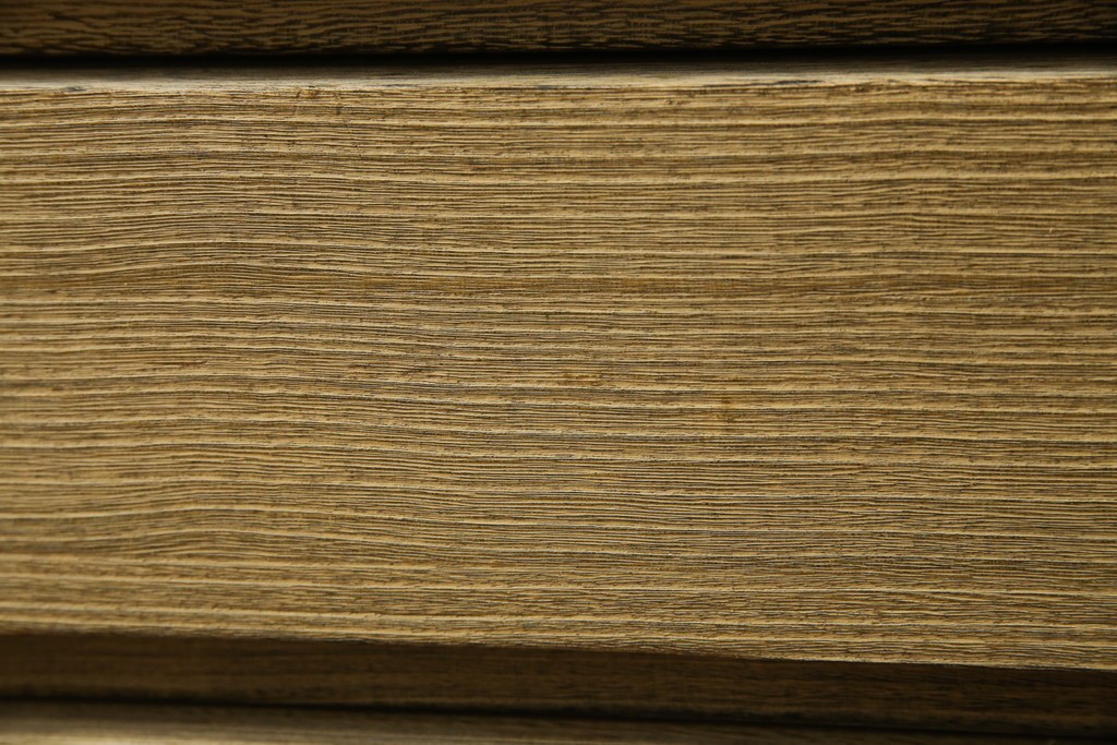 中古　美品　伝統工芸品　箪笥の松本　100巾チェスト　6重　脚付きでモダンな加茂総桐箪笥　定価約44万円　(R-073086)