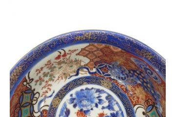江戸〜明治　冨貴長春　古伊万里　金彩　色絵　染付　約26cm　8.4寸　鮮やかな色合いと迫力のある獅子が目を惹く大鉢(深鉢、和皿、和食器、共箱付き、八寸四分)(R-073099)