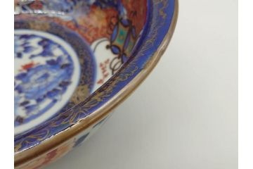 江戸〜明治　冨貴長春　古伊万里　金彩　色絵　染付　約26cm　8.4寸　鮮やかな色合いと迫力のある獅子が目を惹く大鉢(深鉢、和皿、和食器、共箱付き、八寸四分)(R-073099)