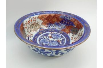 江戸〜明治　冨貴長春　古伊万里　金彩　色絵　染付　約29cm　9.4寸　鮮やかな色合いと迫力のある獅子が目を惹く大鉢(深鉢、和皿、和食器、共箱付き、九寸四分)(R-073100)