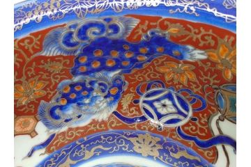 江戸〜明治　冨貴長春　古伊万里　金彩　色絵　染付　約29cm　9.4寸　鮮やかな色合いと迫力のある獅子が目を惹く大鉢(深鉢、和皿、和食器、共箱付き、九寸四分)(R-073100)