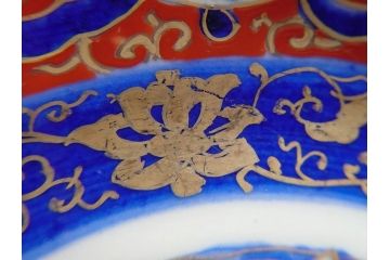 江戸〜明治　冨貴長春　古伊万里　金彩　色絵　染付　約29cm　9.4寸　鮮やかな色合いと迫力のある獅子が目を惹く大鉢(深鉢、和皿、和食器、共箱付き、九寸四分)(R-073100)