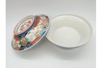 幕末〜明治　古伊万里　色絵　金彩　染付　鶴　約23cm　7.5寸　繊細に描かれた絵柄にこだわりを感じる蓋物(大平、深鉢、深皿、和食器、七寸五分)(R-073101)