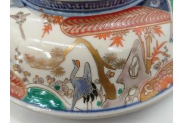 幕末〜明治　古伊万里　色絵　金彩　染付　鶴　約23cm　7.5寸　繊細に描かれた絵柄にこだわりを感じる蓋物(大平、深鉢、深皿、和食器、七寸五分)(R-073101)