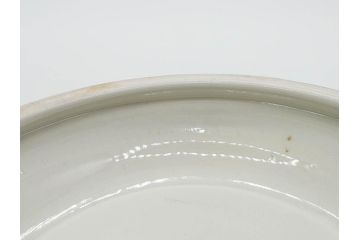 幕末〜明治　古伊万里　色絵　金彩　染付　鶴　約23cm　7.5寸　繊細に描かれた絵柄にこだわりを感じる蓋物(大平、深鉢、深皿、和食器、七寸五分)(R-073101)