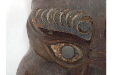 時代物　木製　般若　男面　それぞれ違った表情が魅力的なお面3個セット(神楽面、能面、古面、木彫)(R-073103)