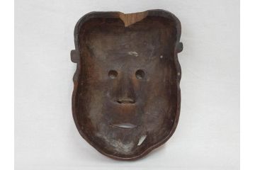 時代物　木製　般若　男面　それぞれ違った表情が魅力的なお面3個セット(神楽面、能面、古面、木彫)(R-073103)