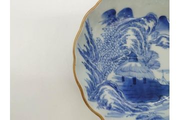 江戸後期〜幕末　伊万里　染付　山水図　約16cm　5.1寸　金の縁と爽やかな藍色が魅力のなます皿3枚セット(中皿、深皿、和皿、和食器、五寸一分)(R-073104)