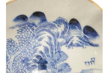 江戸後期〜幕末　伊万里　染付　山水図　約16cm　5.1寸　金の縁と爽やかな藍色が魅力のなます皿3枚セット(中皿、深皿、和皿、和食器、五寸一分)(R-073106)