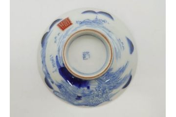 江戸期　伊万里　染付　山水図　約11cm　3.5寸　爽やかな色合いが素敵な蓋付き茶碗3客セット(和食器、三寸五分)(R-073110)