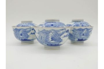 江戸期　伊万里　染付　山水図　約11cm　3.5寸　爽やかな色合いが素敵な蓋付き茶碗3客セット(和食器、三寸五分)(R-073111)