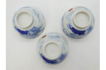 江戸期　伊万里　染付　山水図　約11cm　3.5寸　爽やかな色合いが素敵な蓋付き茶碗3客セット(和食器、三寸五分)(R-073111)