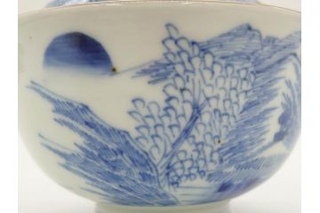 江戸期　伊万里　染付　山水図　約11cm　3.5寸　爽やかな色合いが素敵な蓋付き茶碗3客セット(和食器、三寸五分)(R-073111)