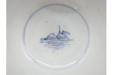 江戸期　伊万里　染付　山水図　約11cm　3.5寸　爽やかな色合いが素敵な蓋付き茶碗3客セット(和食器、三寸五分)(R-073111)