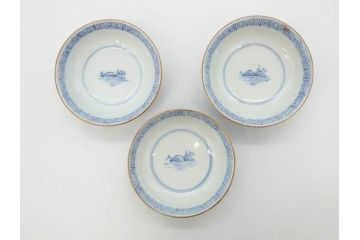 江戸期　伊万里　染付　山水図　約11cm　3.4寸　爽やかな色合いが素敵な蓋付き茶碗3客セット(和食器、三寸四分)(R-073112)