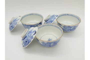 江戸期　伊万里　染付　山水図　約11cm　3.5寸　爽やかな色合いが素敵な蓋付き茶碗3客セット(和食器、三寸五分)(R-073113)