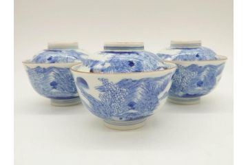 江戸期　伊万里　染付　山水図　約11cm　3.5寸　爽やかな色合いが素敵な蓋付き茶碗3客セット(和食器、三寸五分)(R-073113)