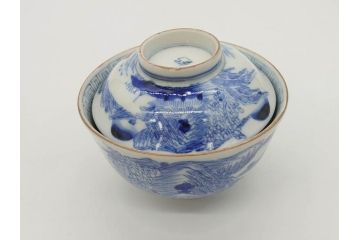 江戸期　伊万里　染付　山水図　約11cm　3.5寸　爽やかな色合いが素敵な蓋付き茶碗3客セット(和食器、三寸五分)(R-073113)