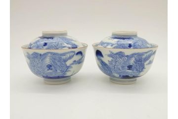 江戸期　伊万里　染付　山水図　約11cm　3.5寸　爽やかな色合いが素敵な蓋付き茶碗2客セット(和食器、三寸五分)(R-073114)