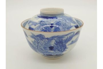 江戸期　伊万里　染付　山水図　約11cm　3.5寸　爽やかな色合いが素敵な蓋付き茶碗2客セット(和食器、三寸五分)(R-073114)