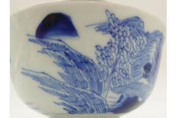 江戸期　伊万里　染付　山水図　約11cm　3.5寸　爽やかな色合いが素敵な蓋付き茶碗2客セット(和食器、三寸五分)(R-073114)