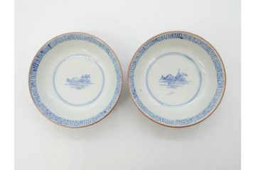 江戸期　伊万里　染付　山水図　約11cm　3.5寸　爽やかな色合いが素敵な蓋付き茶碗2客セット(和食器、三寸五分)(R-073115)