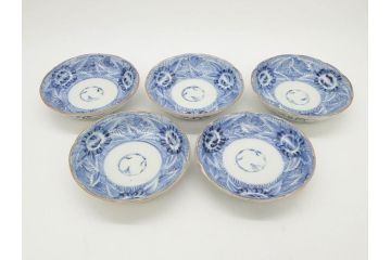 江戸期　伊万里　染付　線描　花唐草　松竹梅文　約10cm　3.3寸　一筆一筆丁寧な職人の絵付けが見事な小皿5枚セット(和皿、和食器、三寸三分)(R-073121)