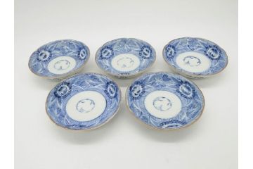 江戸期　伊万里　染付　線描　花唐草　松竹梅文　約10cm　3.2寸　一筆一筆丁寧な職人の絵付けが見事な小皿5枚セット(和皿、和食器、三寸二分)(R-073122)