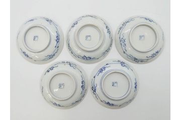 江戸期　伊万里　染付　線描　花唐草　松竹梅文　約10cm　3.2寸　一筆一筆丁寧な職人の絵付けが見事な小皿5枚セット(和皿、和食器、三寸二分)(R-073123)